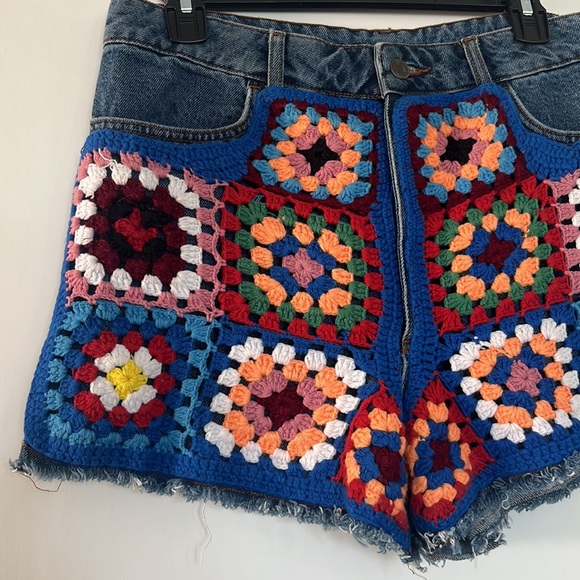 ❌SOLD❌ Farm Rio for Anthropologie Crochet Denim Shorts - Picture 3 of 10